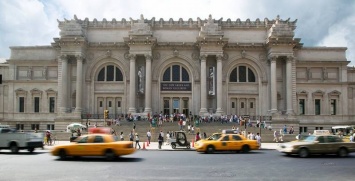 Сокровища монархов Европы представили на выставке в нью-йоркском музее Метрополитен (видео)