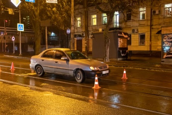 В Днепре за вечер под колеса машин попали двое подростков