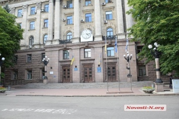 Здание Николаевского горсовета «трещит по швам»: нужен срочный ремонт и 600 тыс. грн