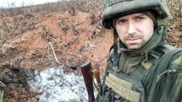 ''Это не снег!'' Боец ООС показал, как оккупанты кроют Донбасс запрещенным оружием. Видеофакт