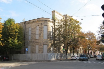 В Харькове на месте театра помтроят жилой комплекс