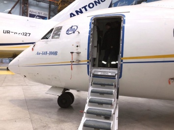 Первый самолет Ан-148, произведенный в Киеве, выставили на продажу в интернете