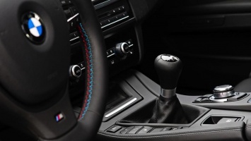 BMW заставит выбирать между МКПП и системой полного привода