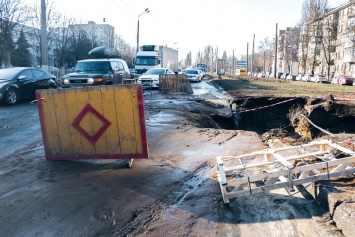 ЧП в Днепре: целая улица ушла под землю, эпичные фото