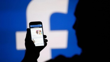 Один из постов в Facebook впервые пометили, как фейковый