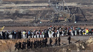 В Германии экоактивисты штурмовали угольные шахты: фото, видео