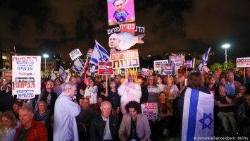 В Израиле многотысячный митинг за отставку Нетаньяху