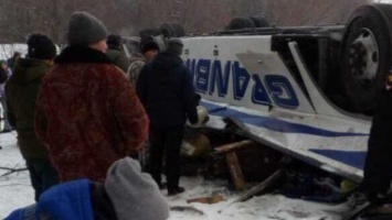В России автобус с пассажирами упал в реку - 15 человек погибли