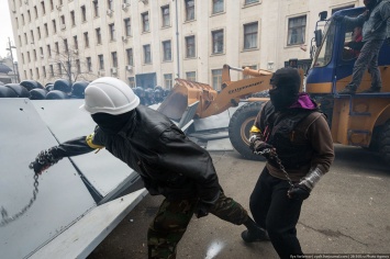 Пролог к войне. Как Майдан шесть лет назад штурмовал Банковую. Реконструкция