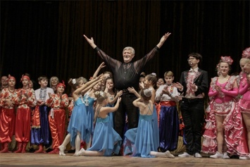 Бывший директор одесской «балетки» написал книгу