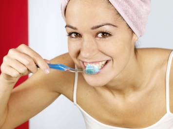 Чистка зубов трижды в день защищает от сердечной недостаточности