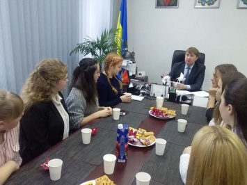 Мэр Мирнограда встретился с представителями ученического самоуправления города