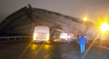 В Оренбурге рухнул пролет моста длиной в 200 метров