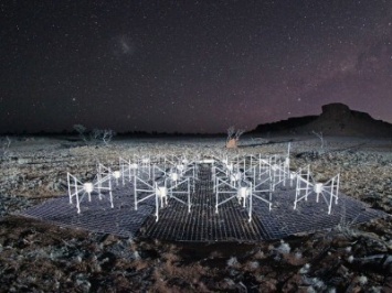 Астрономы приступили к поиску света первых звезд во Вселенной