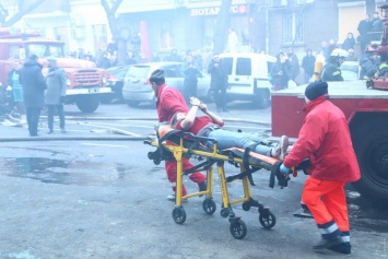 Пожар в Одесском колледже: 1 погибшая, 12 пострадавших (ФОТО, ВИДЕО)
