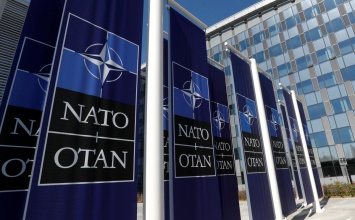 Декларация стран НАТО: мы привержены политике открытых дверей, которая укрепляет Альянс