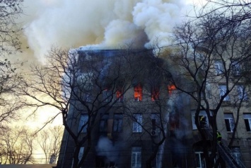 Пожар в колледже в Одессе: пять человек исчезли