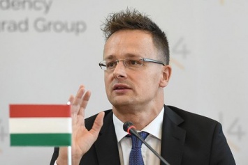 Венгрия заблокирует вступление Украины в НАТО из-за закона о языке, - Сийярто
