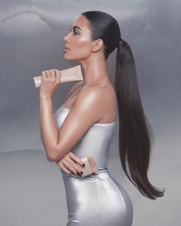 Glitz & Glam: новая коллекция макияжа Ким Кардашьян