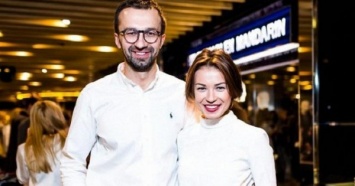 Жена экс-депутата Лещенко отправилась в Россию
