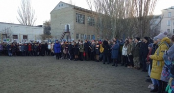 В 9.00 обещали взорвать школы города Николаева