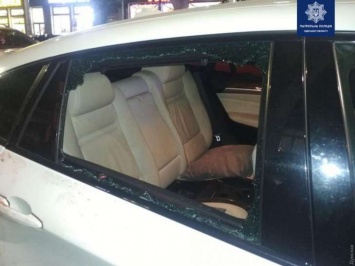 Возле места трагедии в Одессе ограбили элитный автомобиль