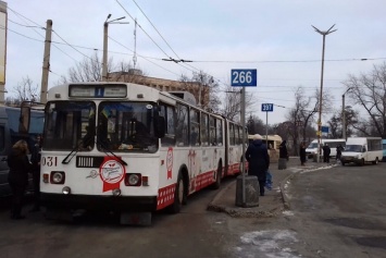 В Кривом Роге после простоя и ремонта на линию выехал последний троллейбус-гармошка