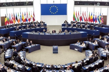 Новый Европарламент и Еврокомиссия включили Украину в топ-приоритеты