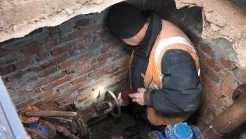 Свыше 200 дач в Бердянске отключили от воды за долг