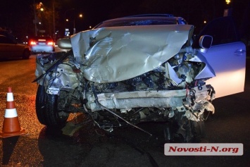 Стало известно имя водителя «Лексуса», устроившего смертельное ДТП с такси в Николаеве