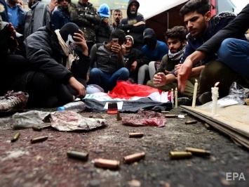 В Ираке неизвестные расстреляли протестующих, 25 погибших, 130 - раненных