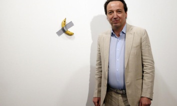 В США за 120 тыс. долларов продали банан, приклеенный скотчем к стене