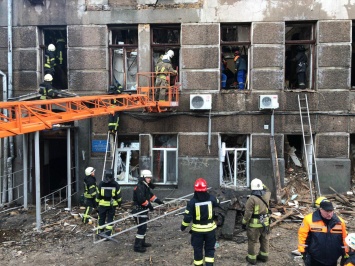 "Не хватает самого обычного...": одесские пожарные откровенно рассказали о спасении студентов колледжа - просто не укладывается в голове