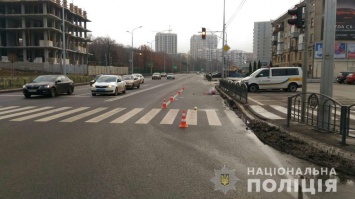 Харьковская полиция разыскивает водителя, который на зебре сбил женщину