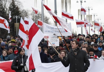 Митингующие в Минске приняли резолюцию за независимость Беларуси от РФ