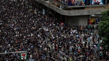 Такого мир еще не видел: улицы наводнили сотни тысяч митингующих, полиция в растерянности - подробности