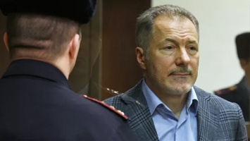 Кидавшийся камнями в российское посольство украинский экс-министр получил в Москве тюремный срок