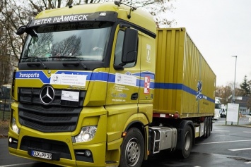 Гуманитарный конвой из Германии доставил в Одессу рождественские подарки для детей