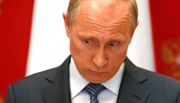 Владимир Путин потратил десятки миллиардов на зимние Олимпийские игры в 2014 году и чемпионат мира по футболу в 2018 году