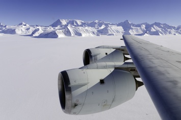 Самолет ВВС Чили потерпел крушение на пути в Антарктиду