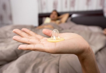 Эксперты объяснили, почему презерватив - не помеха сексу