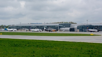 Министр инфраструктуры отверг идею передачи аэропорта Львов городу