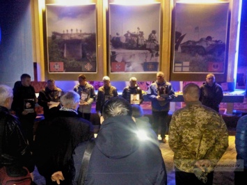 В Николаеве у «Струн памяти» почтили память погибших в зоне ООС в ноябре (ФОТО)