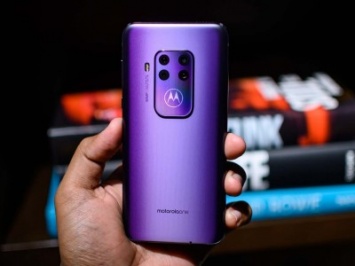 Эксперты DxOMark вынесли вердикт камере смартфона Motorola One Zoom