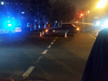 В Мариуполе водитель сбил двоих пешеходов на "зебре", - ФОТО