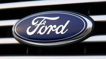 Ford получил патент на самое большое в мире лобовое стекло (ФОТО)