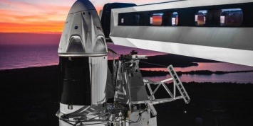 SpaceX назвала дату полета пилотируемого корабля Crew Dragon к МКС