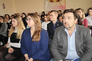В Николаевской школе открылся правовой "уголок" для учеников, их родителей и учителей, - ФОТО