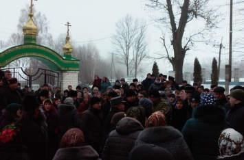 ПЦУ использует атошников для захвата храмов канонической православной церкви