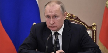 Путин напомнил губернаторам и местным властям о необходимости чутко реагировать на просьбы ветеранов